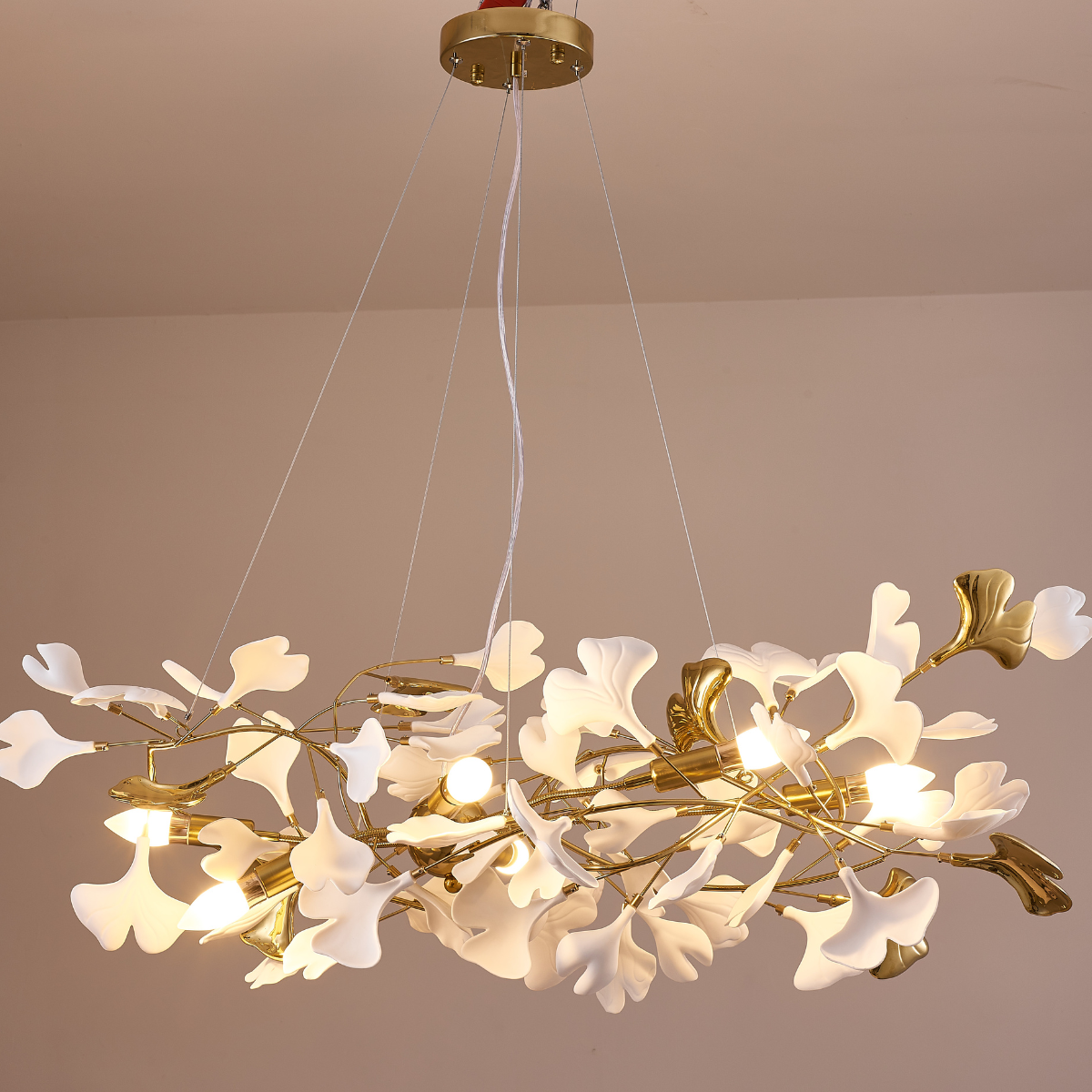 Korinor Lustre Suspension Feuille Artistic Design. Métal/Céramique. Blanc. Salon-Luire