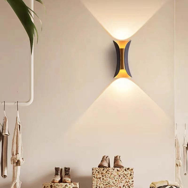 Nurex Applique Murale Simple Noir/Blanc/Or. Cour-Luire
